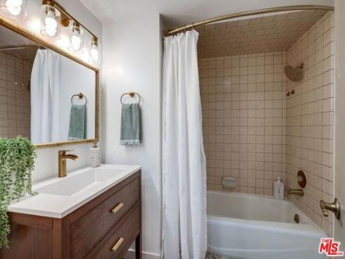 1307  Shadow  I  Lane, Fullerton, CA