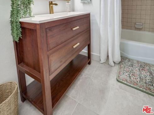 1307  Shadow  I  Lane, Fullerton, CA