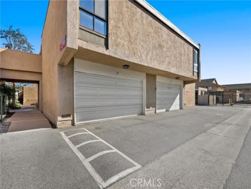 2900  Madison  B12 , Fullerton, CA