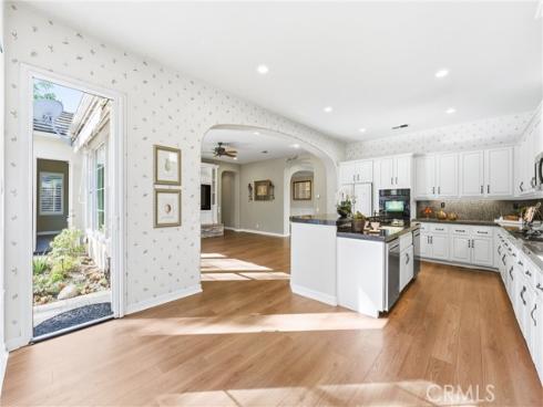 2588  Nixon   Way, Fullerton, CA