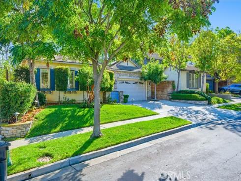 2588  Nixon   Way, Fullerton, CA