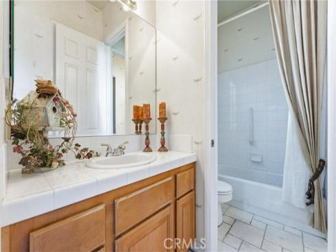 2588  Nixon   Way, Fullerton, CA