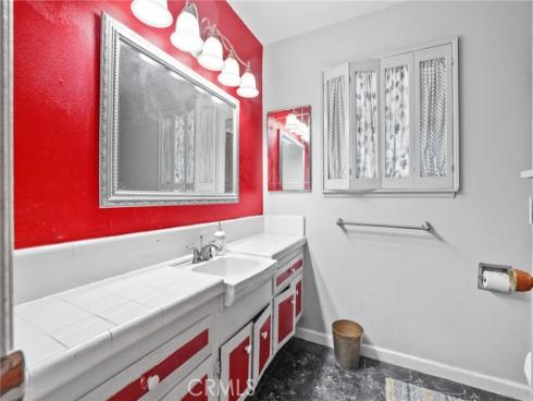 618 N Lincoln  , Fullerton, CA