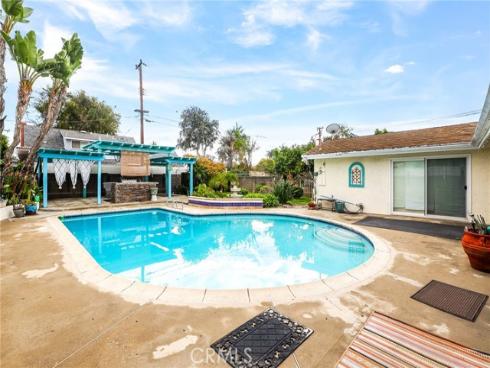 618 N Lincoln  , Fullerton, CA