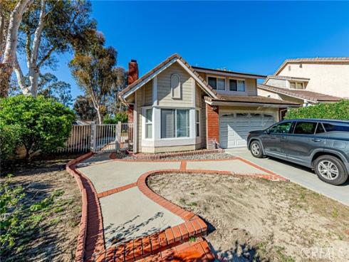 2101  Homewood   Place, Fullerton, CA