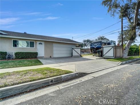 575 N Lincoln   Avenue, Fullerton, CA