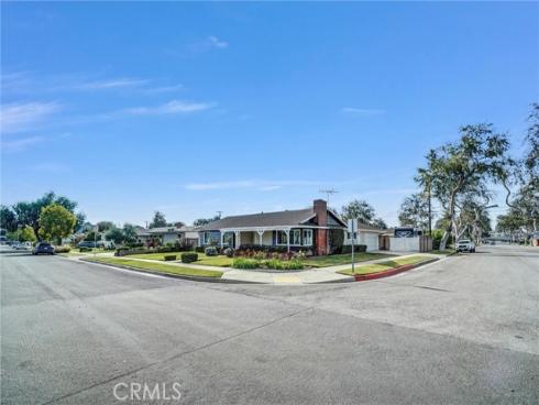 575 N Lincoln   Avenue, Fullerton, CA