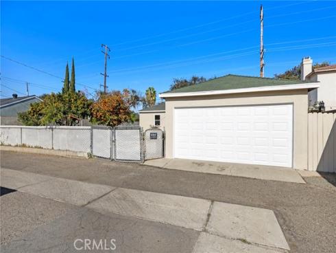 2100 W Valencia Drive, Fullerton, CA