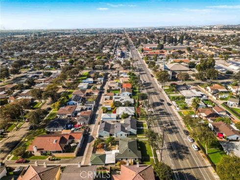 2100 W Valencia Drive, Fullerton, CA