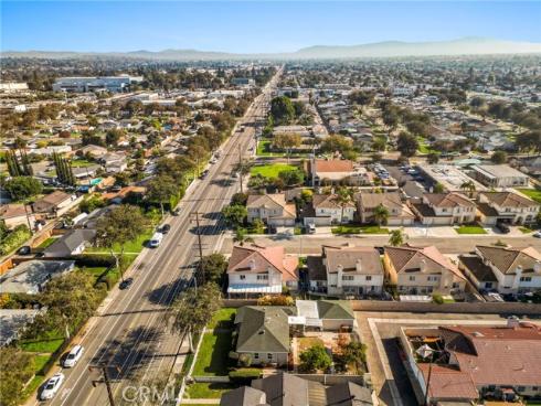 2100 W Valencia Drive, Fullerton, CA
