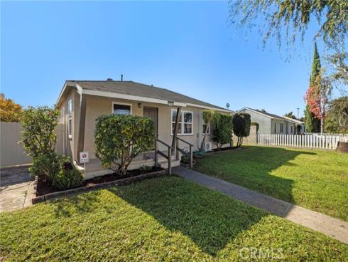 2100 W Valencia Drive, Fullerton, CA