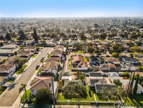 2100 W Valencia Drive, Fullerton, CA