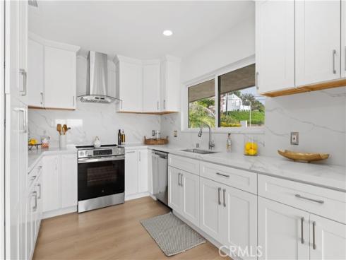 1219 N Raymond Avenue, Fullerton, CA