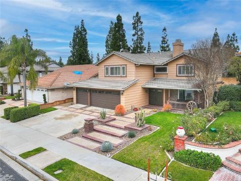 2890 Longspur Drive, Fullerton, CA
