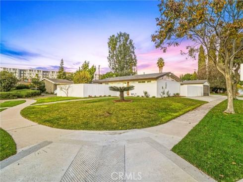 2601 Santa Ysabel , Fullerton, CA