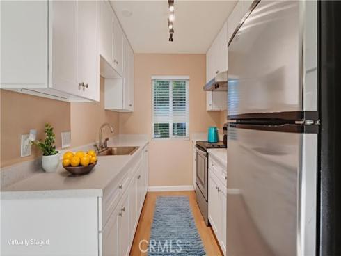 400 N Acacia D16 , Fullerton, CA