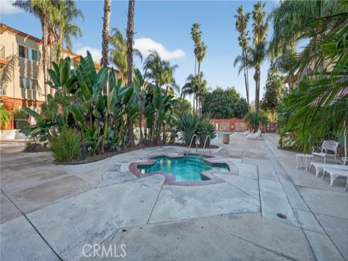 400 N Acacia D16 , Fullerton, CA