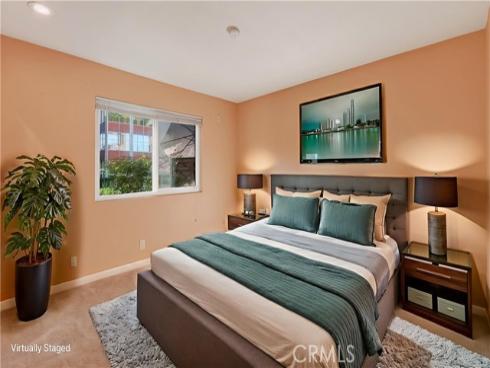 400 N Acacia D16 , Fullerton, CA