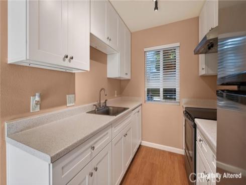 400 N Acacia D16 , Fullerton, CA