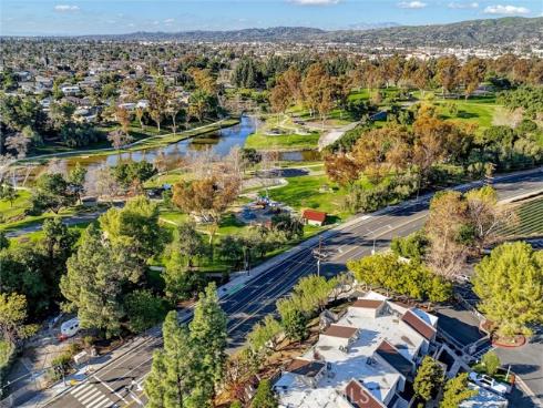 3000  Associated  60  Road, Fullerton, CA