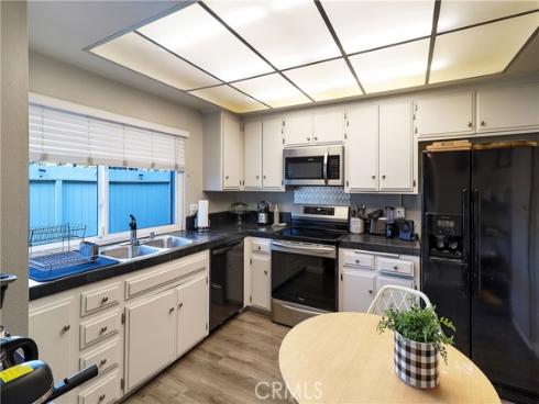 1318 Victoria B , Fullerton, CA