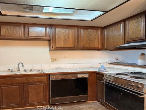 3054 Associated 20 , Fullerton, CA