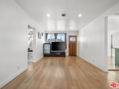 801 S Courtney Avenue, Fullerton, CA