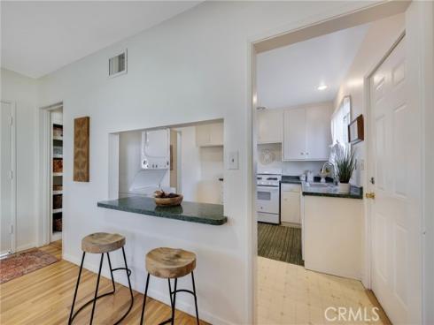 1343 W Oak , Fullerton, CA