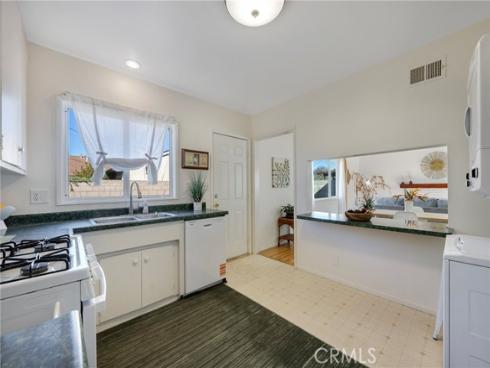 1343 W Oak , Fullerton, CA