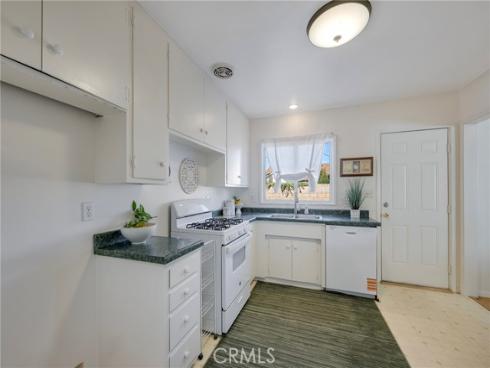 1343 W Oak , Fullerton, CA