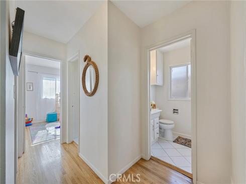 1343 W Oak , Fullerton, CA