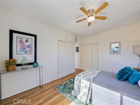 1343 W Oak , Fullerton, CA