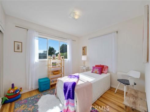 1343 W Oak , Fullerton, CA