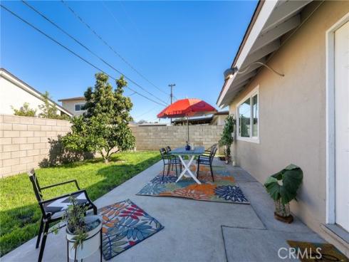 1343 W Oak , Fullerton, CA