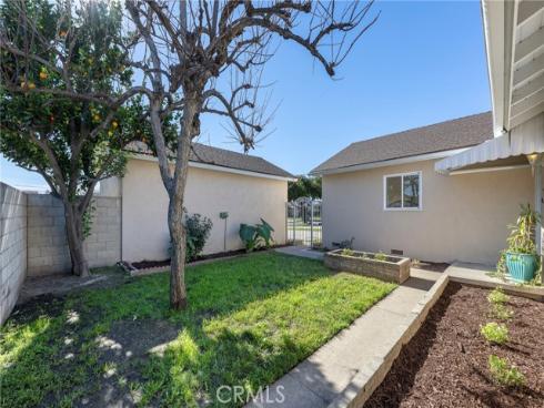 1343 W Oak , Fullerton, CA