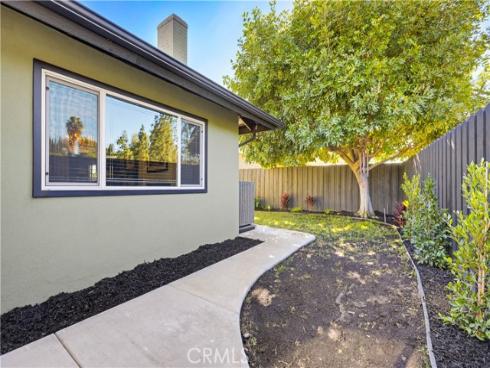 1923 Overlook Road , Fullerton, CA