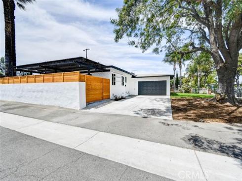 1613 S Roosevelt Avenue, Fullerton, CA