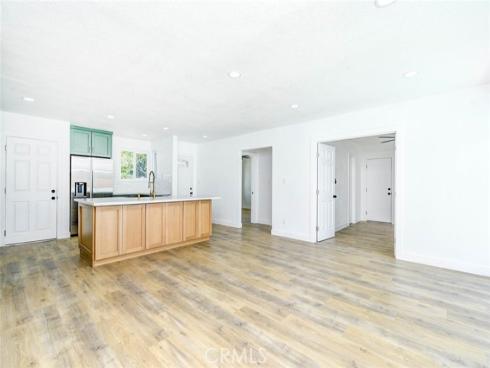 1613 S Roosevelt Avenue, Fullerton, CA