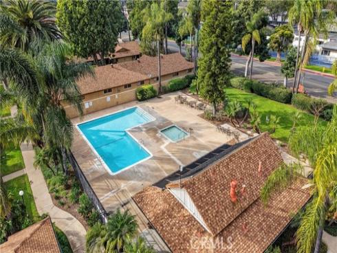 1752 E Commonwealth 102 , Fullerton, CA