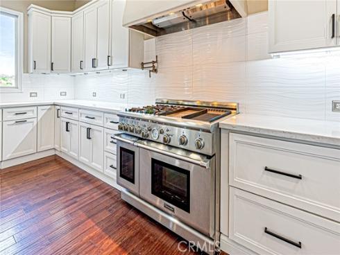 1241 W Valencia Mesa  , Fullerton, CA