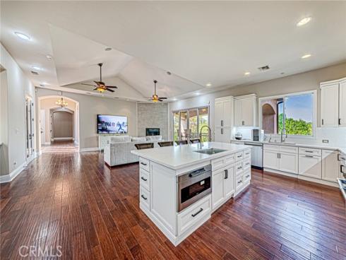 1241 W Valencia Mesa  , Fullerton, CA