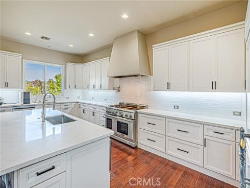 1241 W Valencia Mesa  , Fullerton, CA