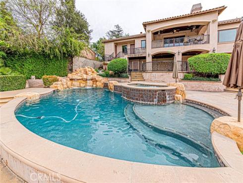 1241 W Valencia Mesa  , Fullerton, CA