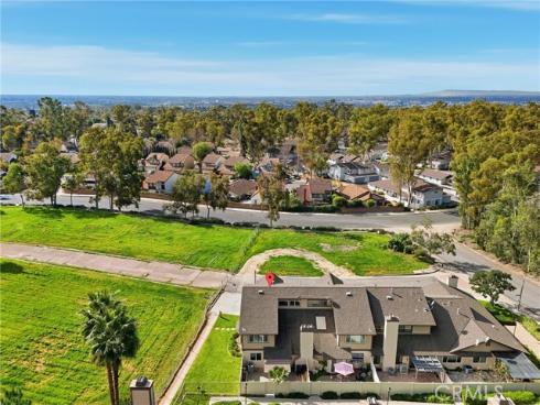 2337 Grandwood , Fullerton, CA