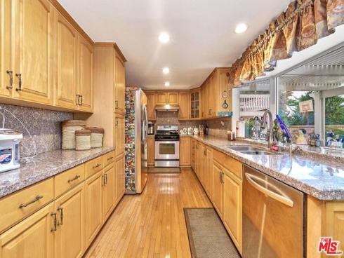 1715 Fairford Drive, Fullerton, CA