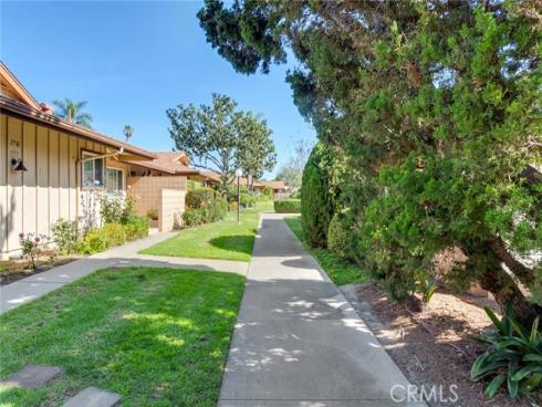 1736 E Commonwealth  102  Avenue, Fullerton, CA