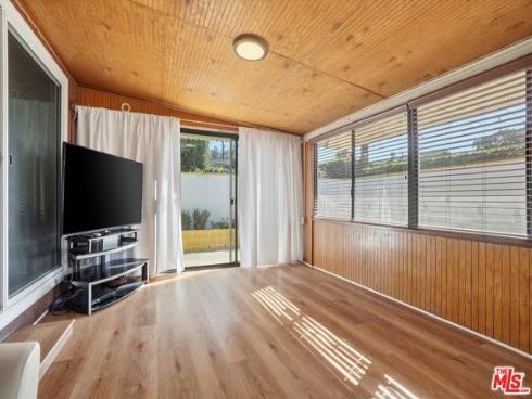 1412 W Baker Avenue, Fullerton, CA