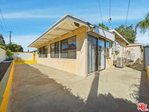 1412 W Baker Avenue, Fullerton, CA