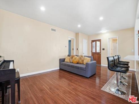 1412 W Baker Avenue, Fullerton, CA