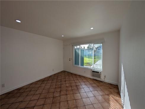 1422 Peckham A , Fullerton, CA